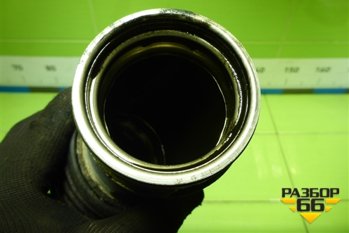 Патрубок интеркулера пластиковый (7L6145795A) для Volkswagen Touareg c 2002-2010г (Туарег)