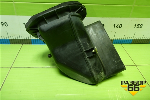 Воздуховод отопителя (7L0819049) для Volkswagen Touareg c 2002-2010г (Туарег)