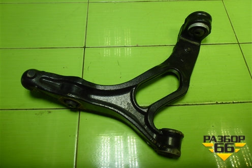 Рычаг передний правый нижний (7L0407154B) для Volkswagen Touareg c 2002-2010г (Туарег)