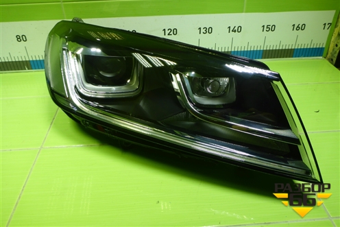 Фара правая (после 2015г ксенон без блока и лампы AFS) (7P1941034A) для Volkswagen Touareg с 2010-2018г (Туарег)