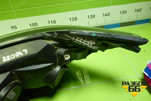 Фара правая (галоген) (GK3113W029BB) для Ford Transit с 2014г (Транзит)