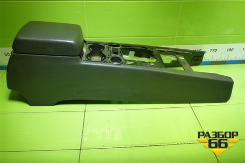 Подлокотник (7L6863762) для Volkswagen Touareg c 2002-2010г (Туарег)