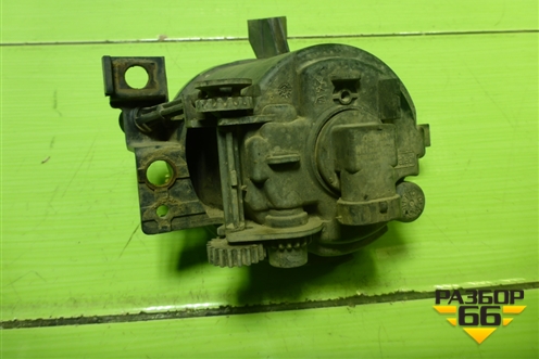 Фара противотуманная правая (7L6941700E) для Volkswagen Touareg c 2002-2010г (Туарег)