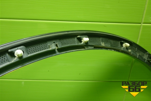 Накладка переднего крыла левого (4M0853717K) для Audi Q7 c 2015г (Ку 7)