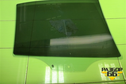 Стекло двери задней левой (лифтбек) для Skoda Octavia (A7) с 2013г (Октавия)