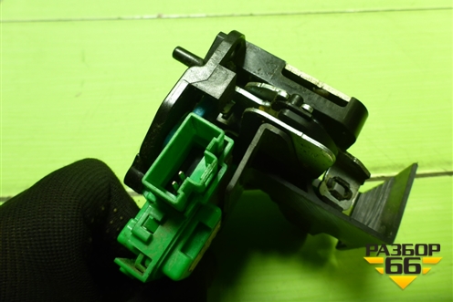 Замок двери задней правой для Hyundai Solaris с 2010-2016г (Солярис)