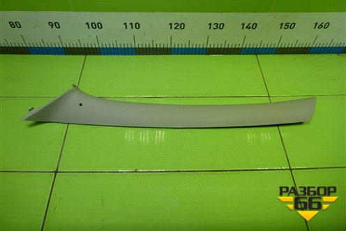 Обшивка стойки лобового стекла левая (8200732334) для Nissan Terrano с 2014г (Терано)