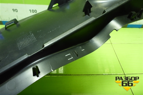 Обшивка багажника правая верхняя (769365583R) для Nissan Terrano с 2014г (Терано)