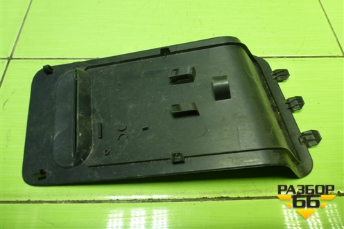 Накладка внутренняя (на обшивку багажника левая) (94401566) для Nissan Terrano с 2014г (Терано)