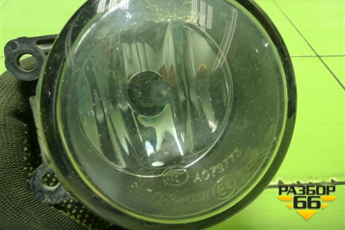Фара противотуманная L=R (8200074008) для Nissan Terrano с 2014г (Терано)