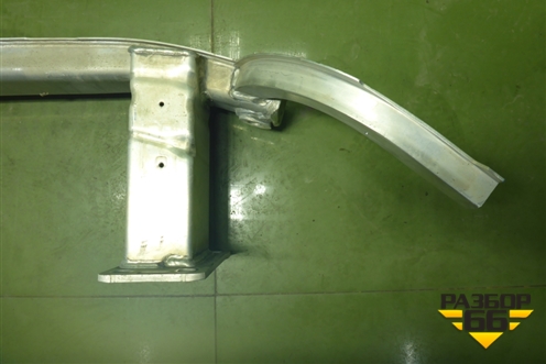 Усилитель переднего бампера для Audi Q7 c 2015г (Ку 7)