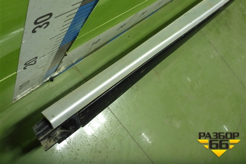 Накладка на порог наружная левая (768513833R) для Nissan Terrano с 2014г (Терано)