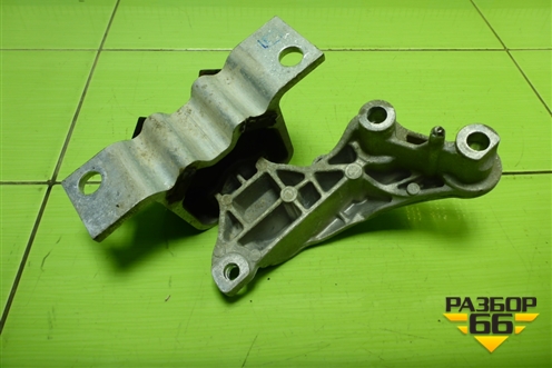 Опора двигателя правая для Nissan Terrano с 2014г (Терано)