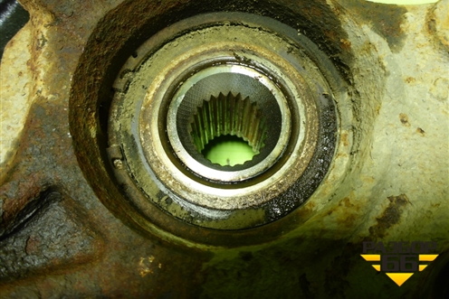 Кулак поворотный передний левый для Nissan Terrano с 2014г (Терано)