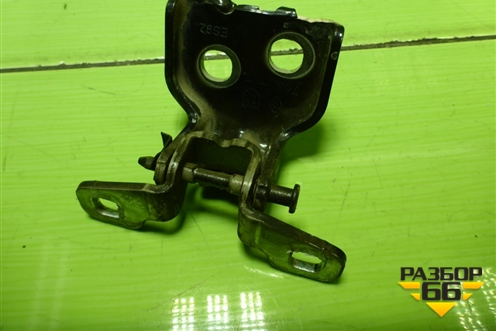 Петля двери задней левой нижняя для Nissan Terrano с 2014г (Терано)