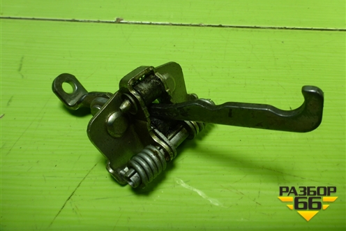 Ограничитель двери задней левой для Nissan Terrano с 2014г (Терано)