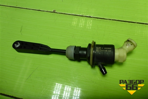 Цилиндр сцепления главный (306100394R) для Nissan Terrano с 2014г (Терано)