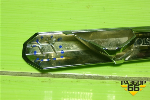 Накладка переднего бампера левая верхняя (после2022г Cross) (8450040051) для VAZ Vesta/Веста с 2015г