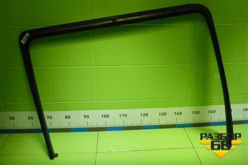 Накладка двери правой  (на рамку) (712W626300256) для Sitrak C7H (С7Н)