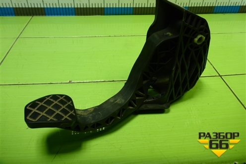 Педаль сцепления (6RU721059D) для Volkswagen Polo (седан) с 2010г (Поло)