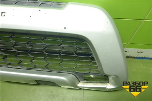 Решетка в передний бампер центральная (после 2015г) (622542036R) для Renault Duster I с 2010-2021г (Дастер)