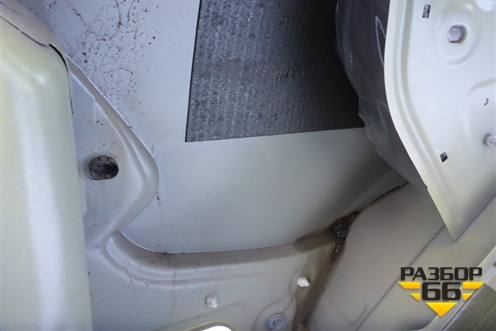 Крыло заднее левое для Volkswagen Polo (седан) с 2010г (Поло)