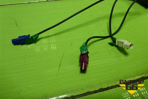 Антенна на крышу (6R0035501L) для Volkswagen Polo (седан) с 2010г (Поло)