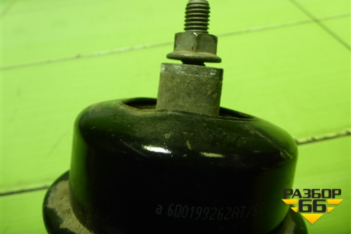 Опора двигателя правая (6Q0199262AT) для Volkswagen Polo (седан) с 2010г (Поло)