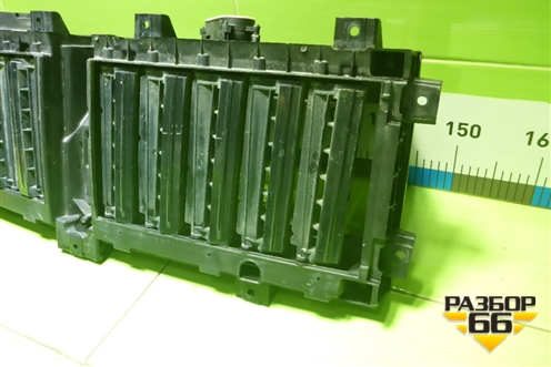 Решетка радиатора (внутреняя часть) (8401861QR01) для Hongqi E-HS9 с 2020г