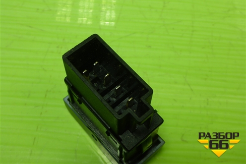 Кнопка стеклоподъёмника (правая) (812W255037025) для Sitrak C7H (С7Н)