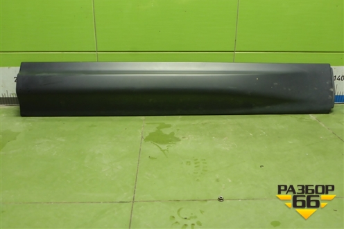 Накладка двери передней правой (DK6221064AD) для Land Rover Range Rover Sport с 2013-2022г (Спорт)