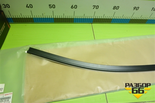 Молдинг лобового стекла нижний (5615342020) для Toyota Rav-4 с 2018г (Рав 4)