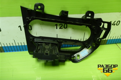 Накладка на торпедо (на климат контроль) (BM5118522) для Ford Focus 3 с 2011г (Фокус)