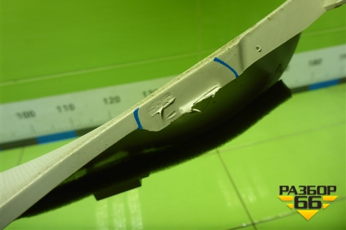 Обшивка стойки лобового стекла левая (BM51A03199AGW) для Ford Focus 3 с 2011г (Фокус)