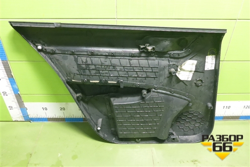 Обшивка двери задней правой под электрику (5JH867024C) для Skoda Rapid с 2013г (Рапид)
