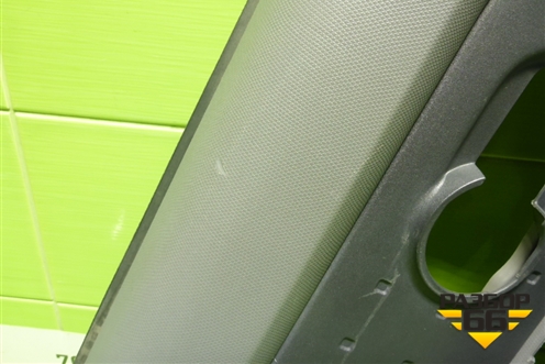 Обшивка двери задней левой под электрику (829013U000) для Nissan Cube с 2002-2008г