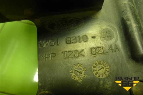 Дефлектор радиатора правый (BM518310DB) для Ford Focus 3 с 2011г (Фокус)