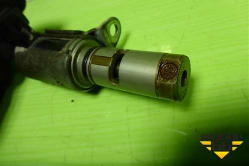 Клапан электромагнитный изменения фаз ГРМ (1.6л PNDA выпуск) (4M5G6L713AE) для Ford Focus 3 с 2011г (Фокус)