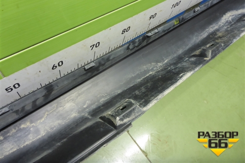 Накладка на порог наружная правая (BM51A10154A) для Ford Focus 3 с 2011г (Фокус)