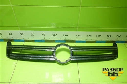 Накладка на решетку радиатора (5N0853655) для Volkswagen Tiguan с 2011-2016г (Тигуан)