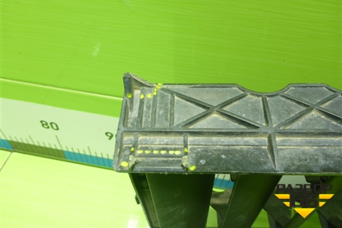 Воздуховод радиатора (9Y0122356D) для Porsche Cayenne с 2017г (Каен)