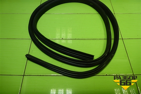 Уплотнитель двери передней правой для Ford Focus 3 с 2011г (Фокус)