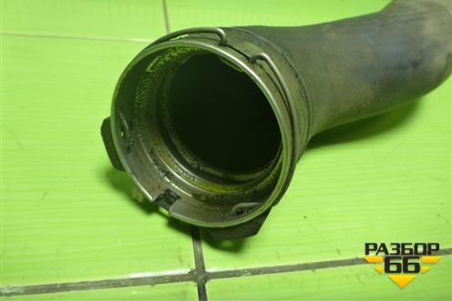 Патрубок интеркулера резиновый для Opel Insignia с 2008-2017г (Инсигниа)