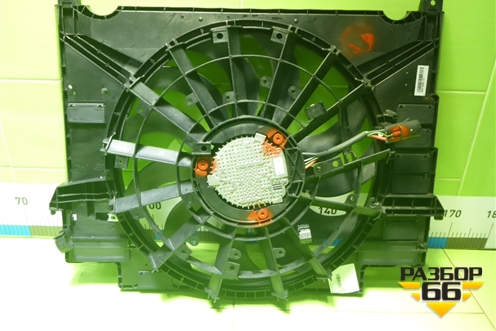 Вентилятор охлаждения радиатора (LR116198) для Land Rover Range Rover Velar с 2017г (Велар)