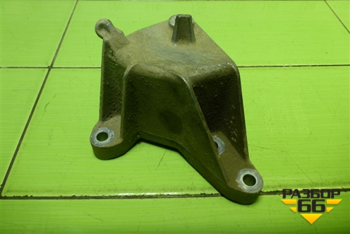 Кронштейн опоры двигателя (13228288) для Opel Insignia с 2008-2017г (Инсигниа)