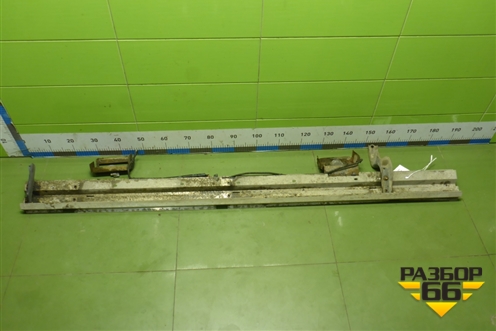 Усилитель порога левого(под подножку) для Lexus GX-460 с 2009г (ГХ)