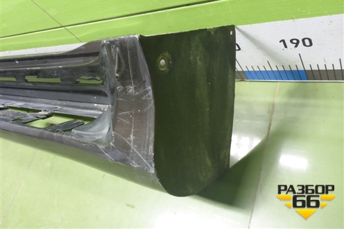 Накладка на порог наружная правая на подножку (5177360210) для Lexus GX-460 с 2009г (ГХ)