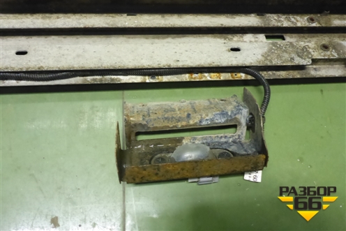 Усилитель порога правого(под подножку) для Lexus GX-460 с 2009г (ГХ)