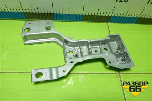 Кронштейн усилителя переднего бампера правый (новый) (LR143160) для Land Rover Range Rover Velar с 2017г (Велар)