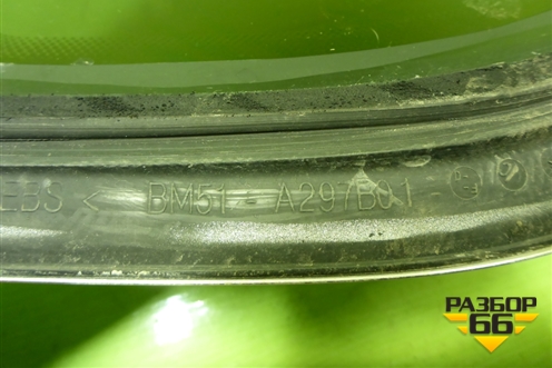 Стекло глухое левое (хетчбэк) (BM51A297B01) для Ford Focus 3 с 2011г (Фокус)